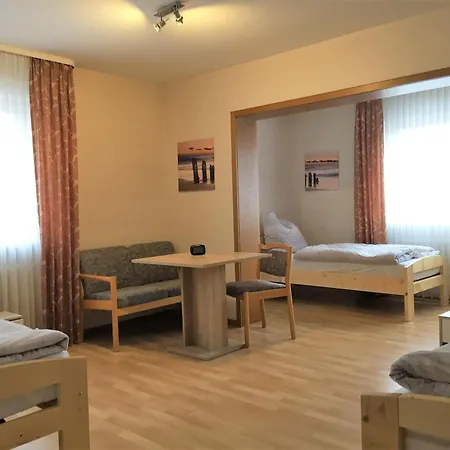 Monteurszimmer Renix *