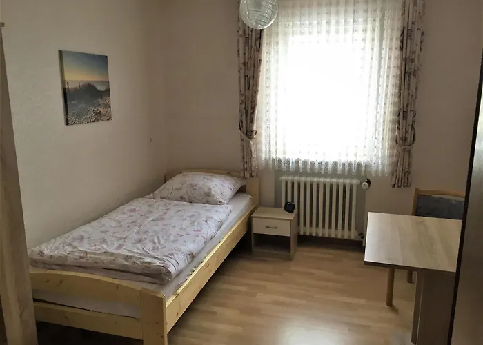 Monteurszimmer Renix * マルクトハイデンフェルト